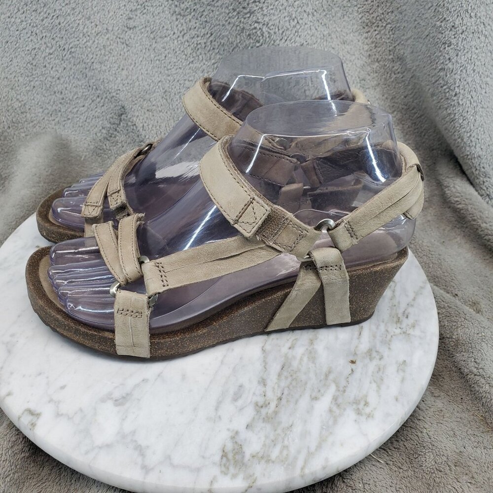 Teva Shoes Womens Size 6 Tan Leather Ysidro Wedge Sandals